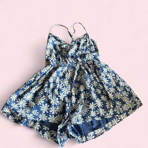 American eagle women’s medium Floral Blue Romper summer